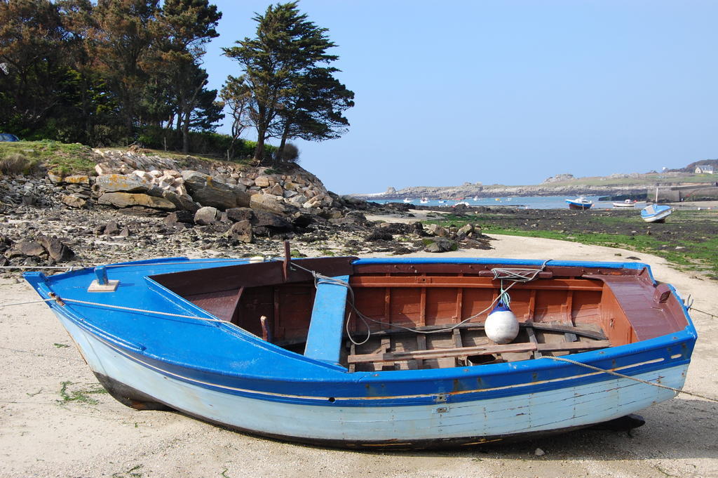 Roulotte Gites O Bien-Etre Massage Spa Sejour Bien-Etre En Hebergement Insolite Roulotte Karantez Ou En Gites Melon Ou Yock A 800 M Des Plages Maison D'Hote Drogou Porspoder Ngoại thất bức ảnh
