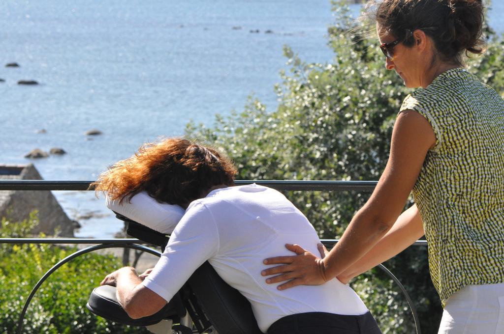Roulotte Gites O Bien-Etre Massage Spa Sejour Bien-Etre En Hebergement Insolite Roulotte Karantez Ou En Gites Melon Ou Yock A 800 M Des Plages Maison D'Hote Drogou Porspoder Ngoại thất bức ảnh